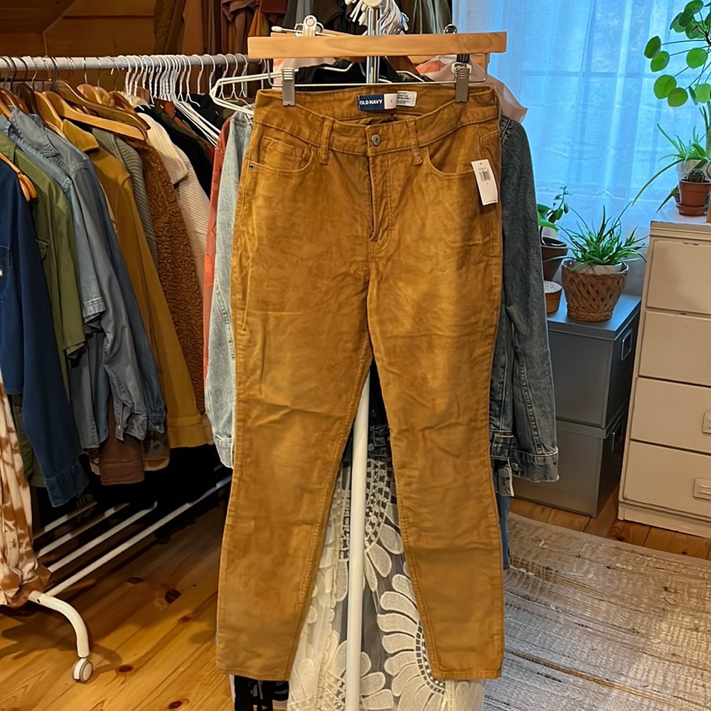 NWT Old Navy High-Rise ROCKSTAR SUPER SKINNY corduroy.